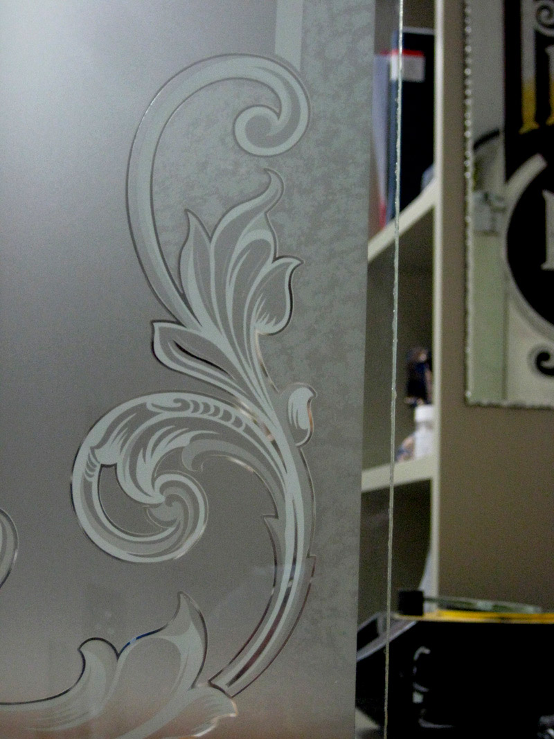 French Embossing David Smith Traditional Ornamental Glass Artist